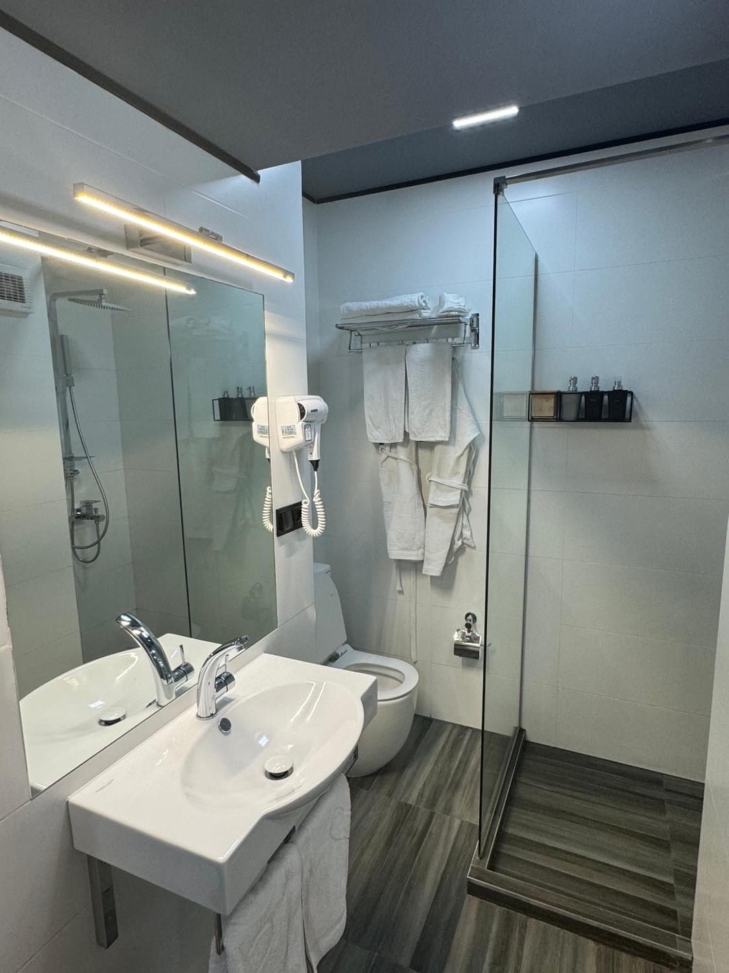 Monk House Hotel Yerevan Luaran gambar
