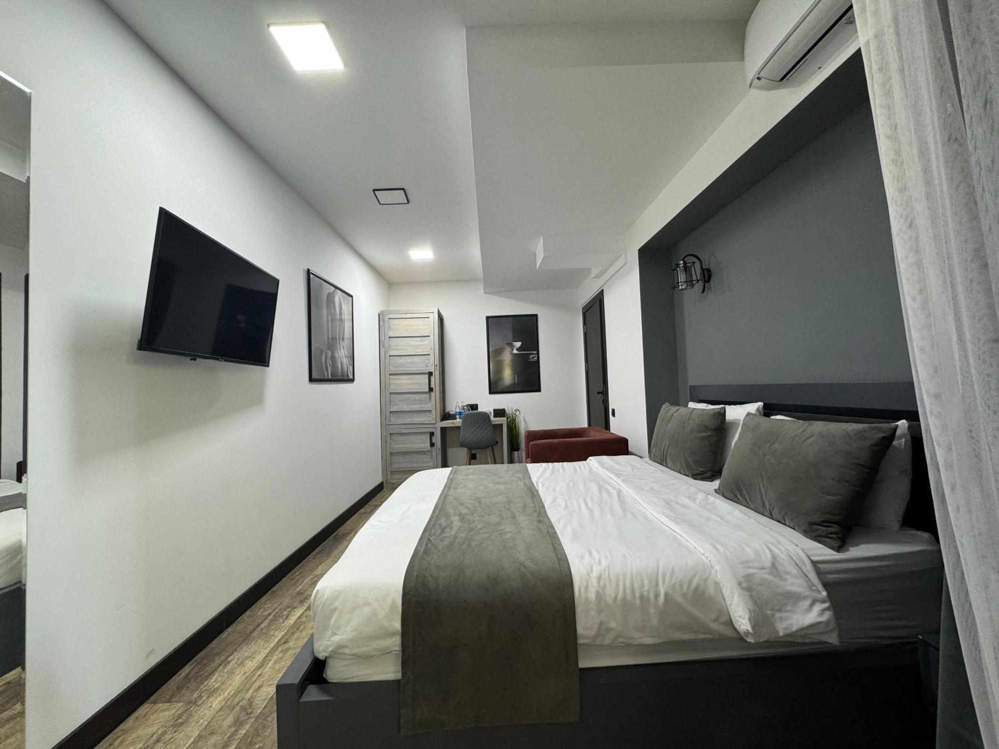 Monk House Hotel Yerevan Luaran gambar
